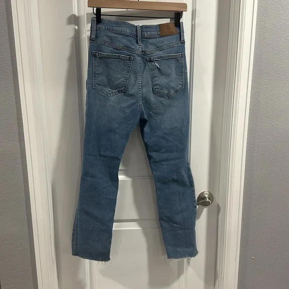 ⭐️SOLD⭐️ Madewell Distressed Perfect Vintage Jean - Picture 11 of 14